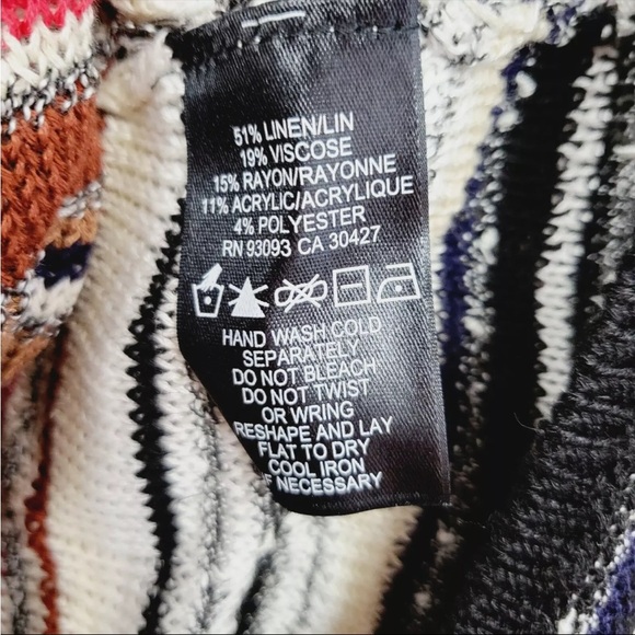 NIC+Zoe Long Sleeve V Neck Crossover Strap Red Hills Sweater - Picture 8 of 8